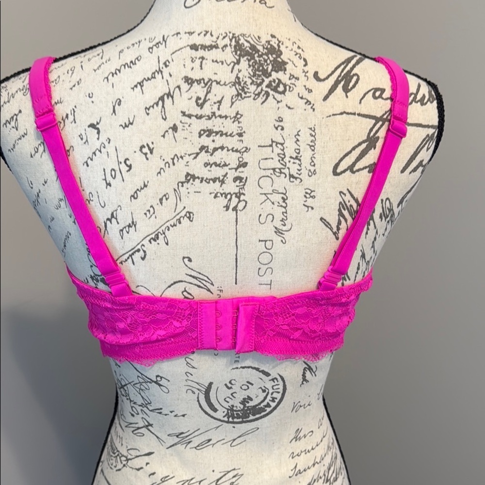 NWOT Victoria’s Secret Neon Pink Lace Underwire Bra - 38D - Picture 4 of 9